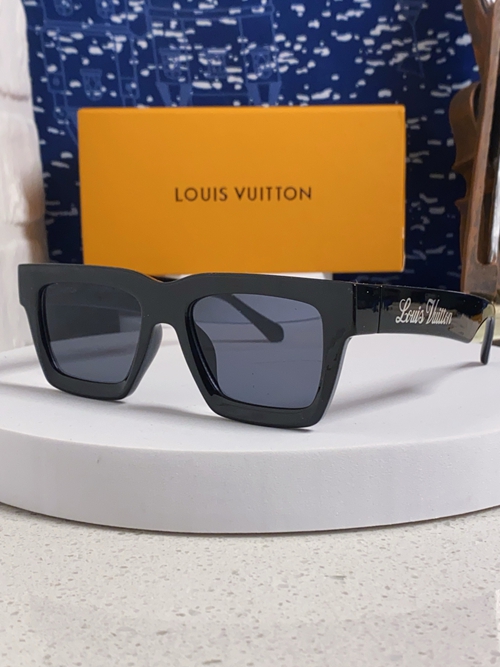 ルイヴィトンサングラス背面デザイン